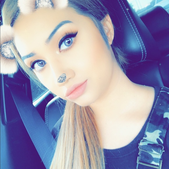 Meet your Posher, Rubi - Picture 1 of 1